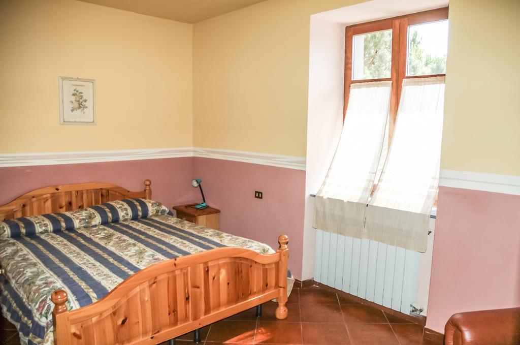 Agriturismo La Praduscella ฟิวิซซาโน ภายนอก รูปภาพ